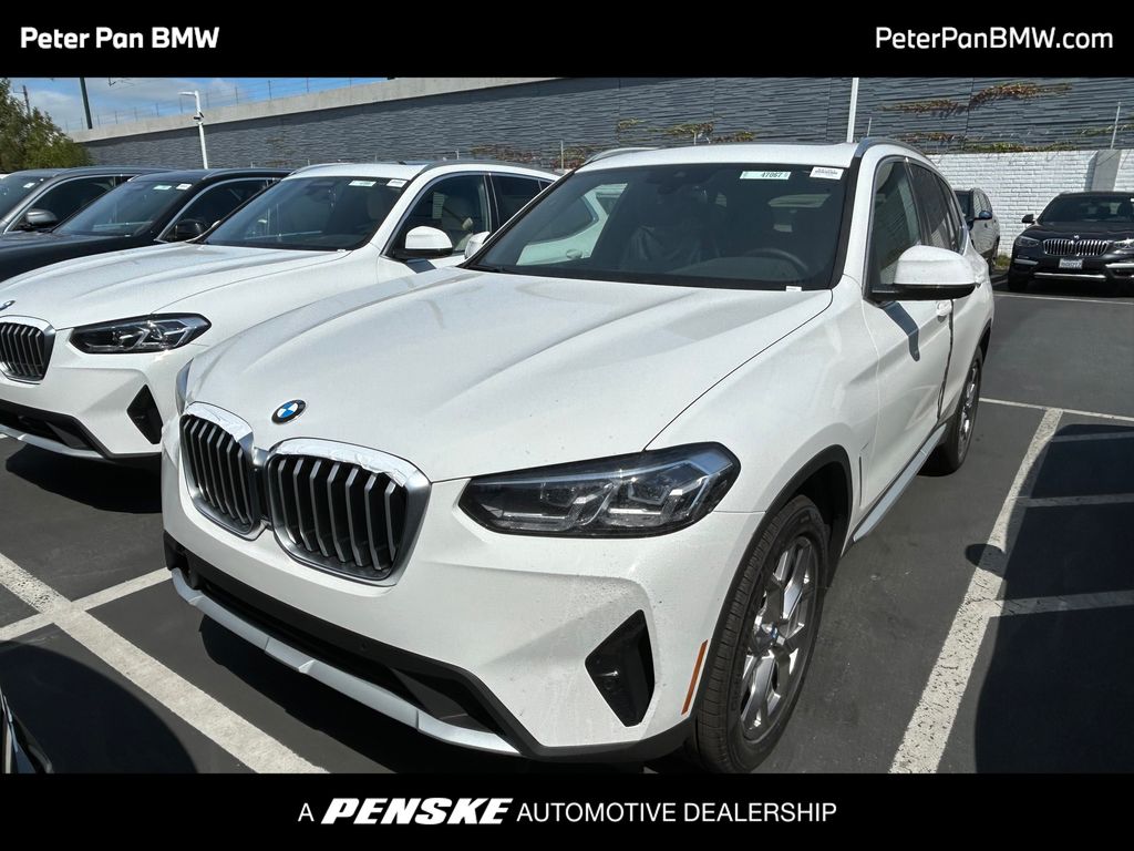 2024 BMW X3 xDrive30i Hero Image