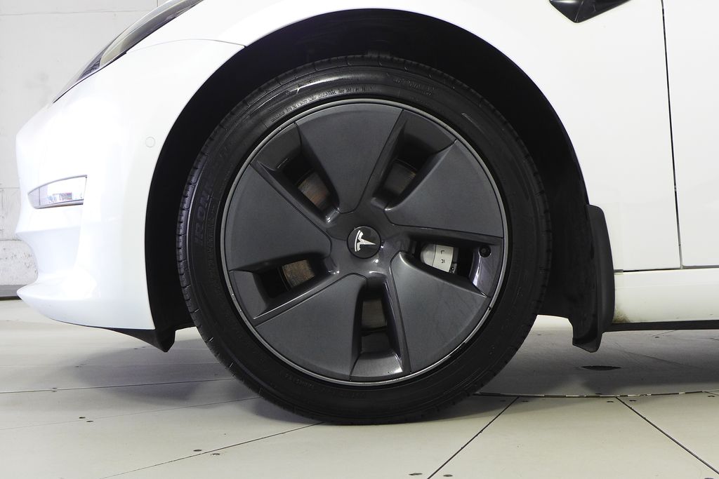 Thumbnail: 2022 Tesla Model 3 - 5