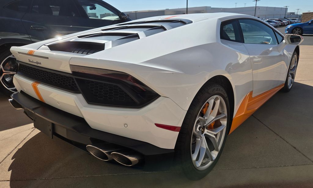 Thumbnail: 2017 Lamborghini Huracan - 9
