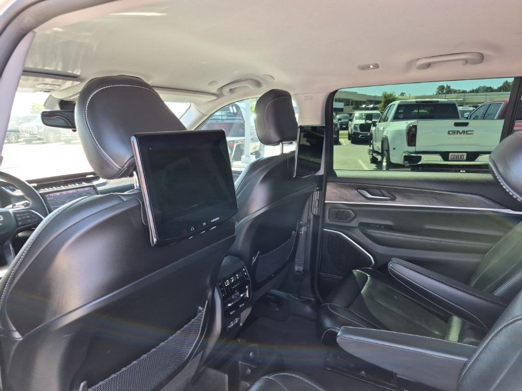 Used Car 2023 Jeep Grand Cherokee L  Limited For Sale Under $30,000 In Austin, Texas