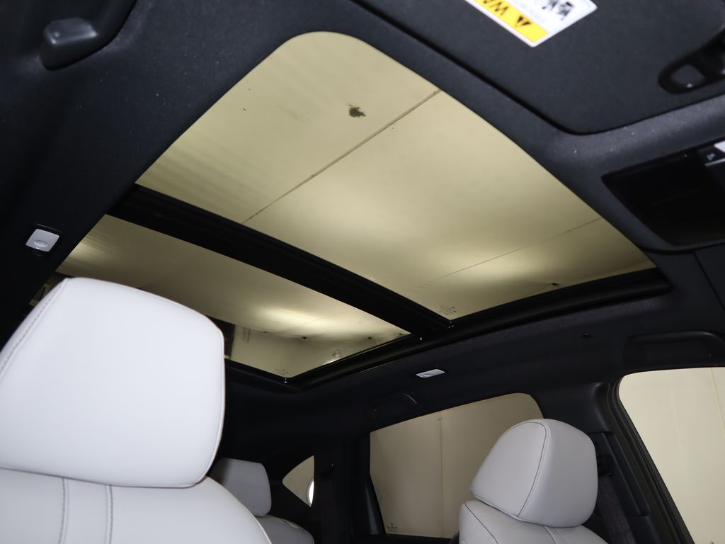 Thumbnail: 2026 Acura RDX - 19