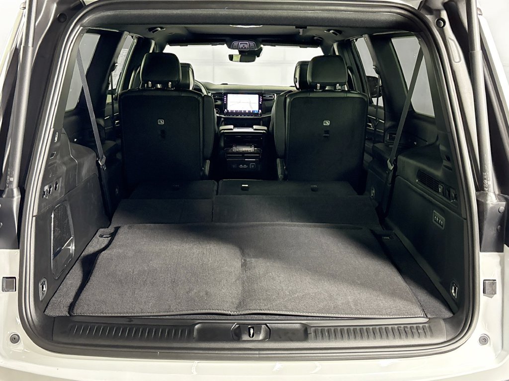 2026 Jeep Grand Wagoneer L Limited Reserve