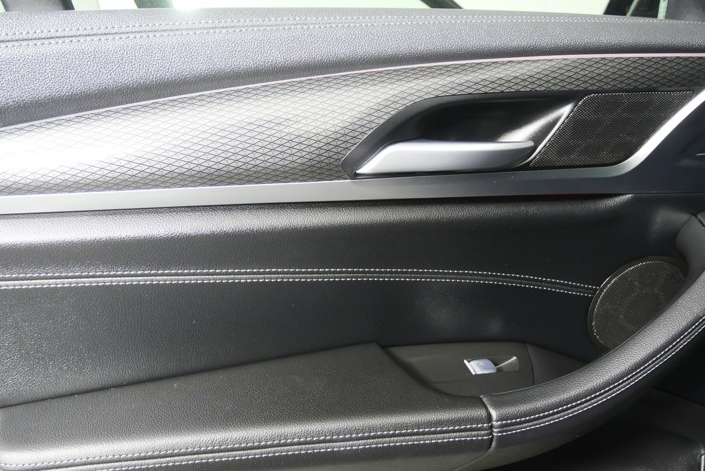 Thumbnail: 2022 BMW X3 - 13