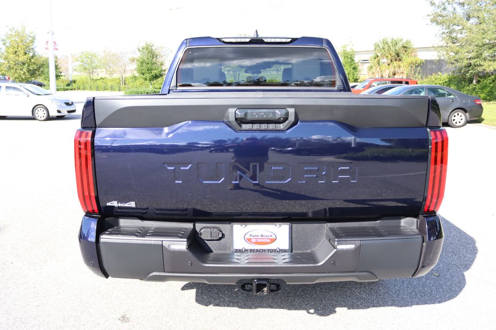 Thumbnail: 2025 Toyota Tundra - 10