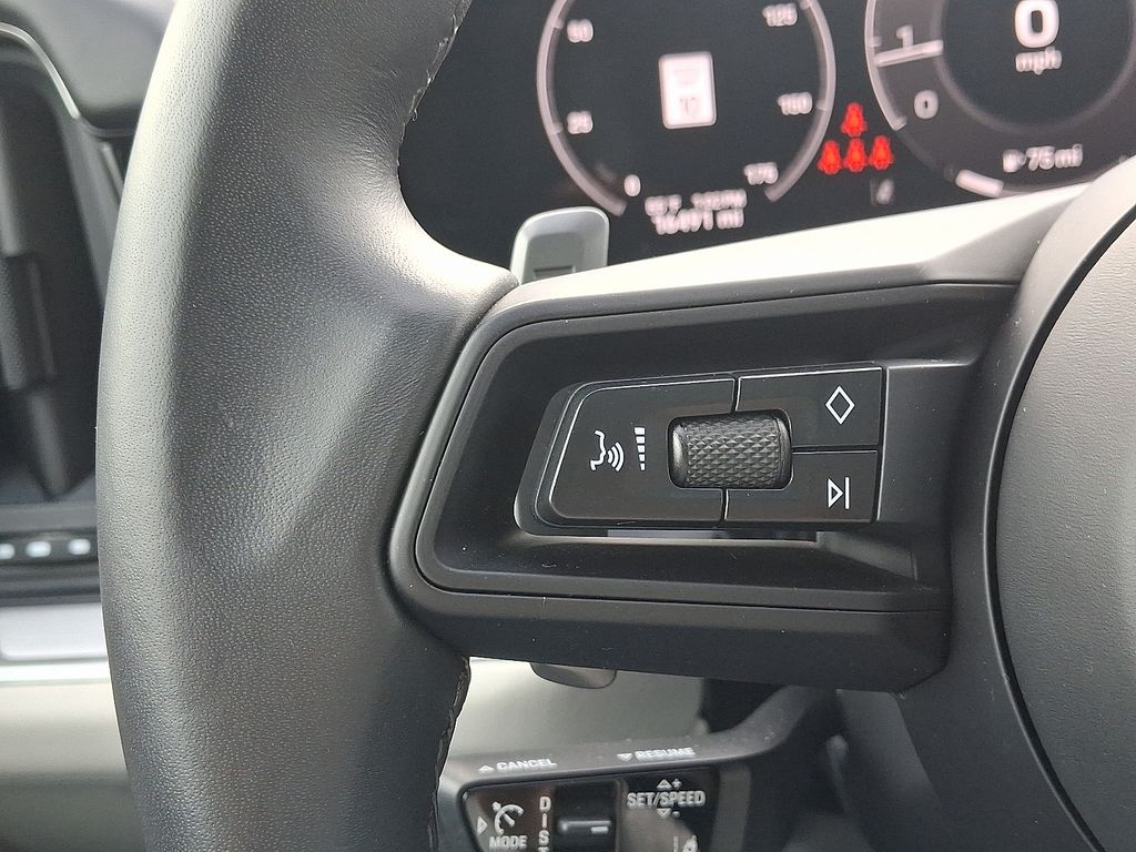 Thumbnail: 2025 Porsche Cayenne - 24