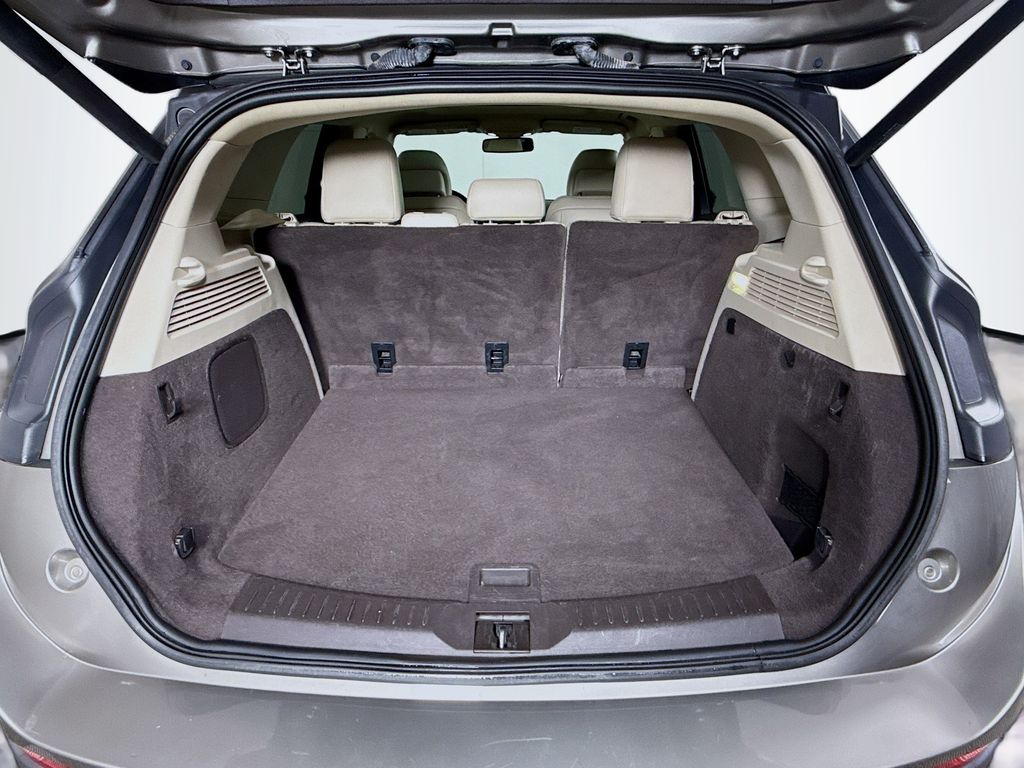 Thumbnail: 2017 Lincoln MKC - 29