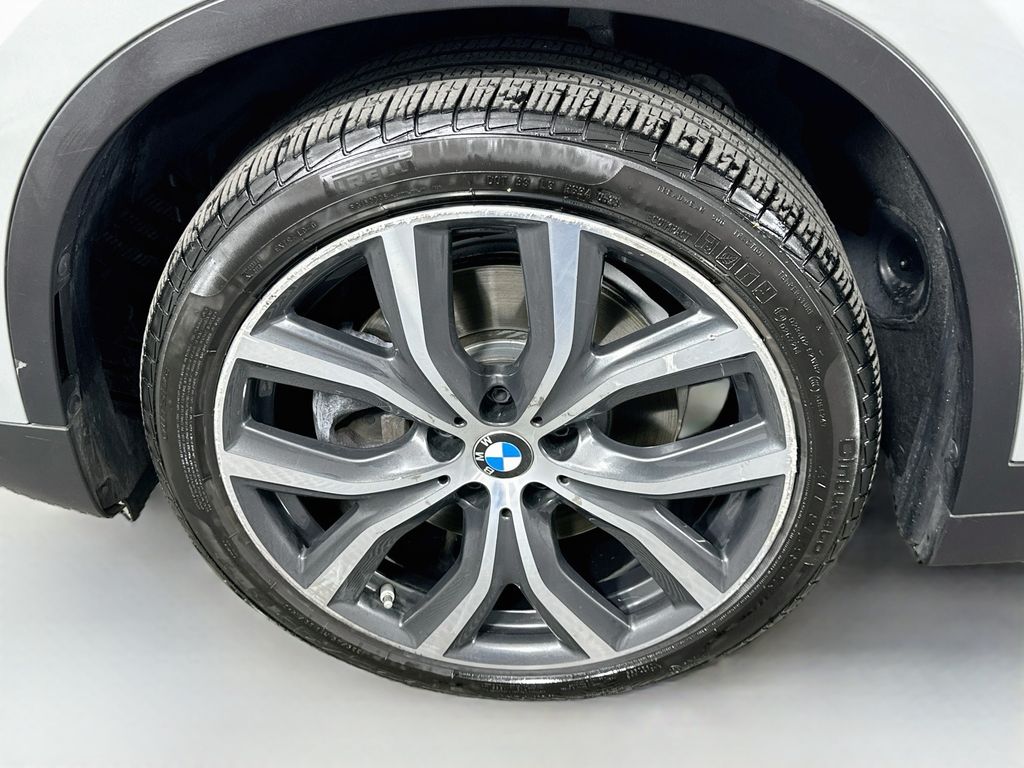Thumbnail: 2018 BMW X1 - 32