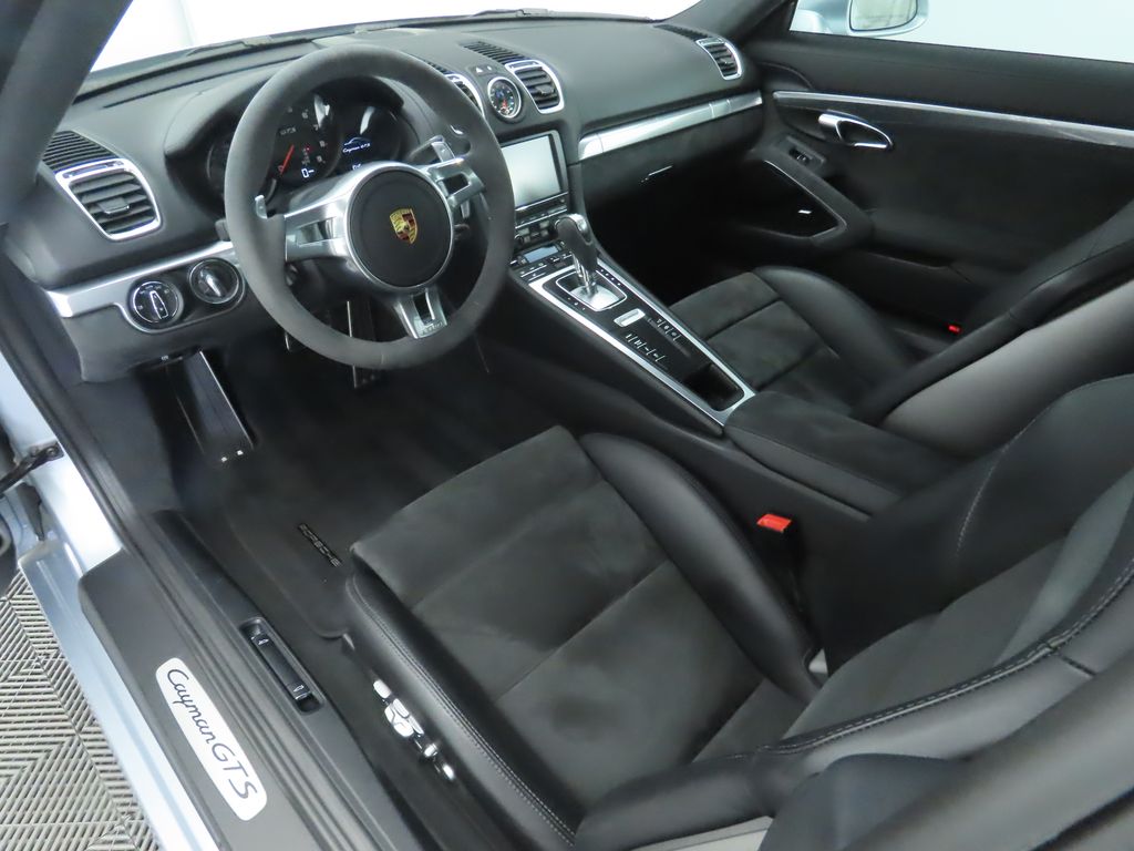 Thumbnail: 2016 Porsche Cayman - 9