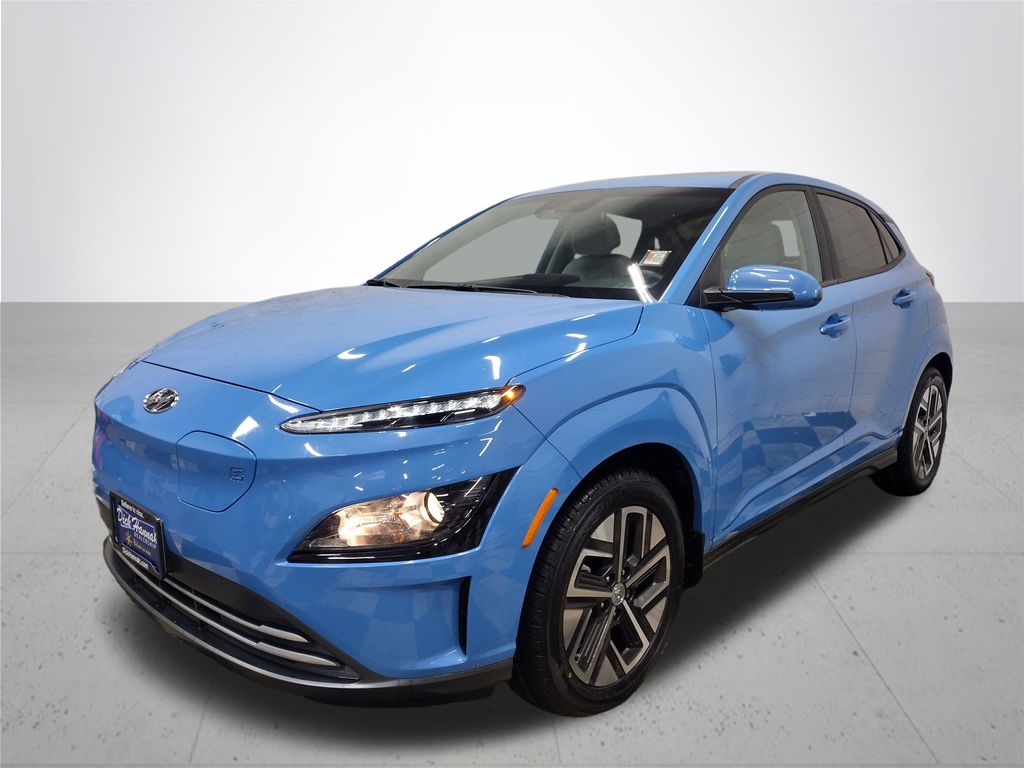Used 2022 Hyundai Kona EV SEL with VIN KM8K33AG9NU157437 for sale in Vancouver, WA