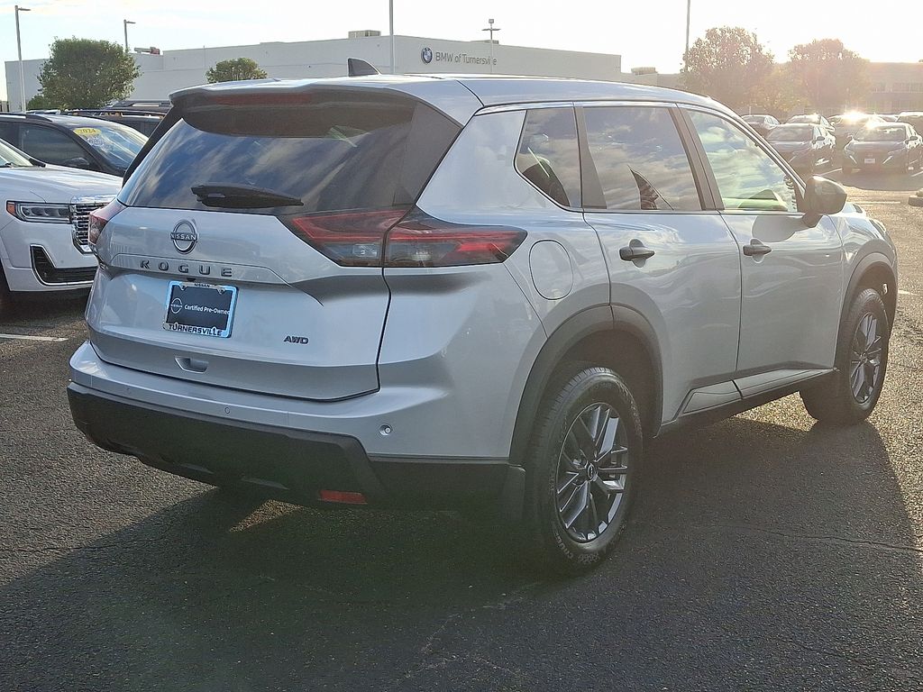 Thumbnail: 2025 Nissan Rogue - 7