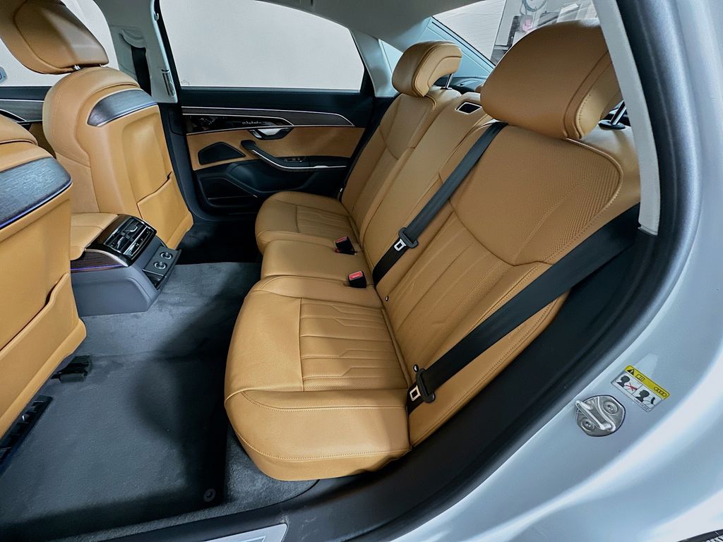2024 Audi A8 L 25