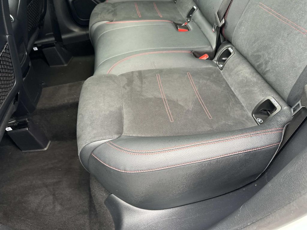 Thumbnail: 2022 Mercedes-Benz GLA - 32