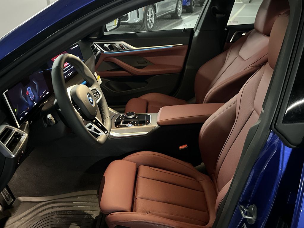 2025 BMW i4 xDrive40 11