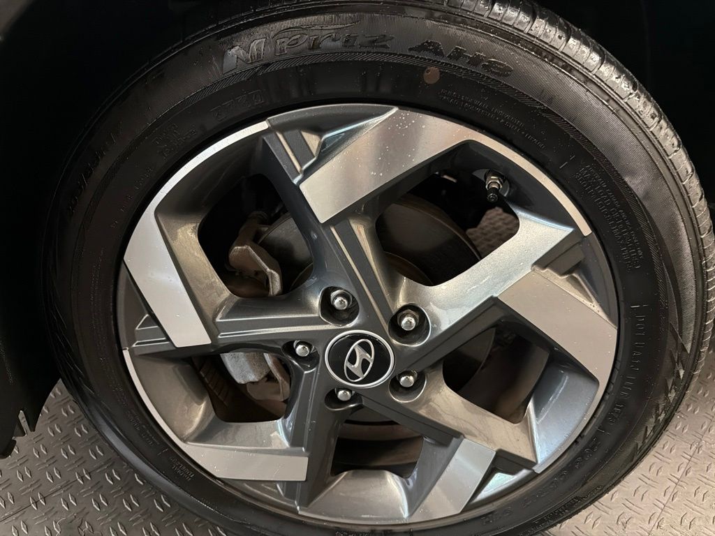 Used 2023 Hyundai Venue SUV