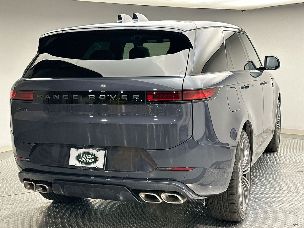 2025 Land Rover Range Rover Sport Dynamic 3