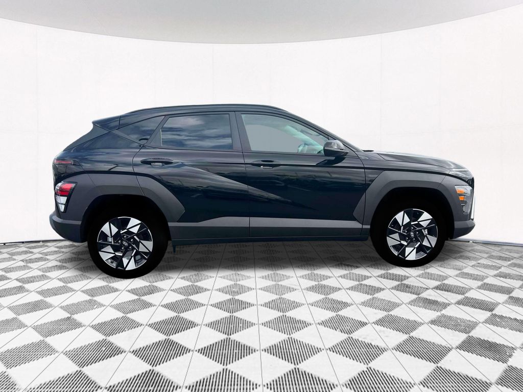 2025 Hyundai Kona SEL 9