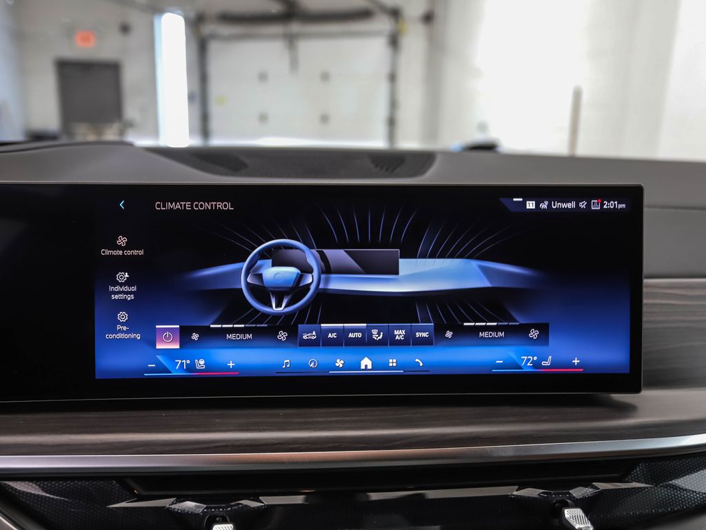 Thumbnail: 2026 BMW X5 - 18