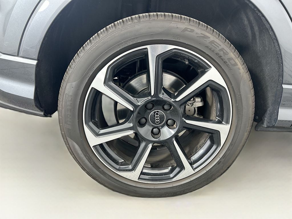 Thumbnail: 2025 Audi Q3 - 31