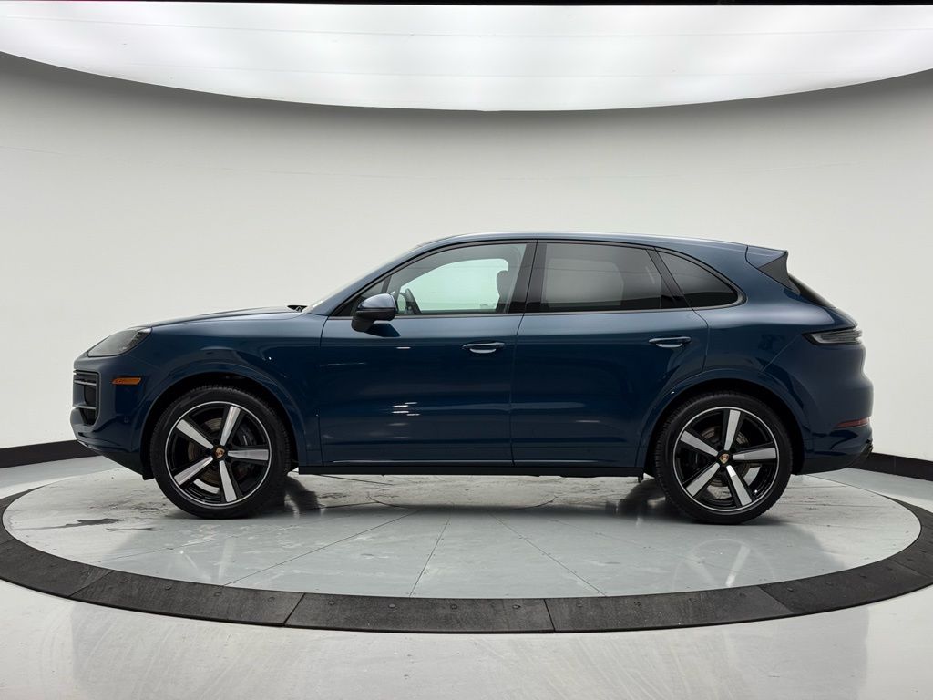 Thumbnail: 2025 Porsche Cayenne - 2