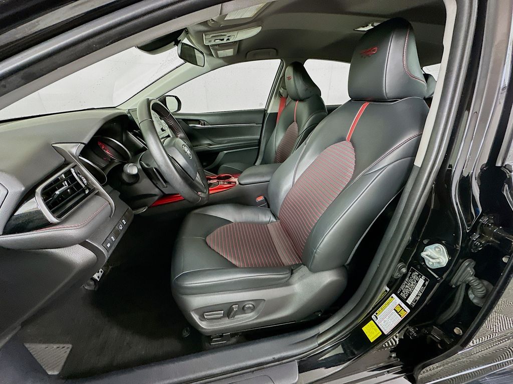 Thumbnail: 2021 Toyota Camry - 20