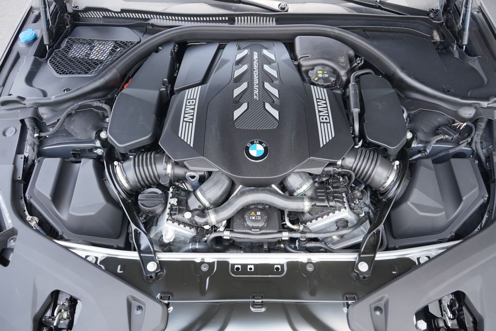 2026 BMW 8 Series M850i xDrive 22