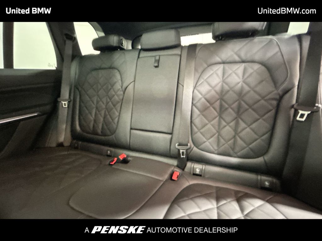 Thumbnail: 2026 BMW X5 - 21