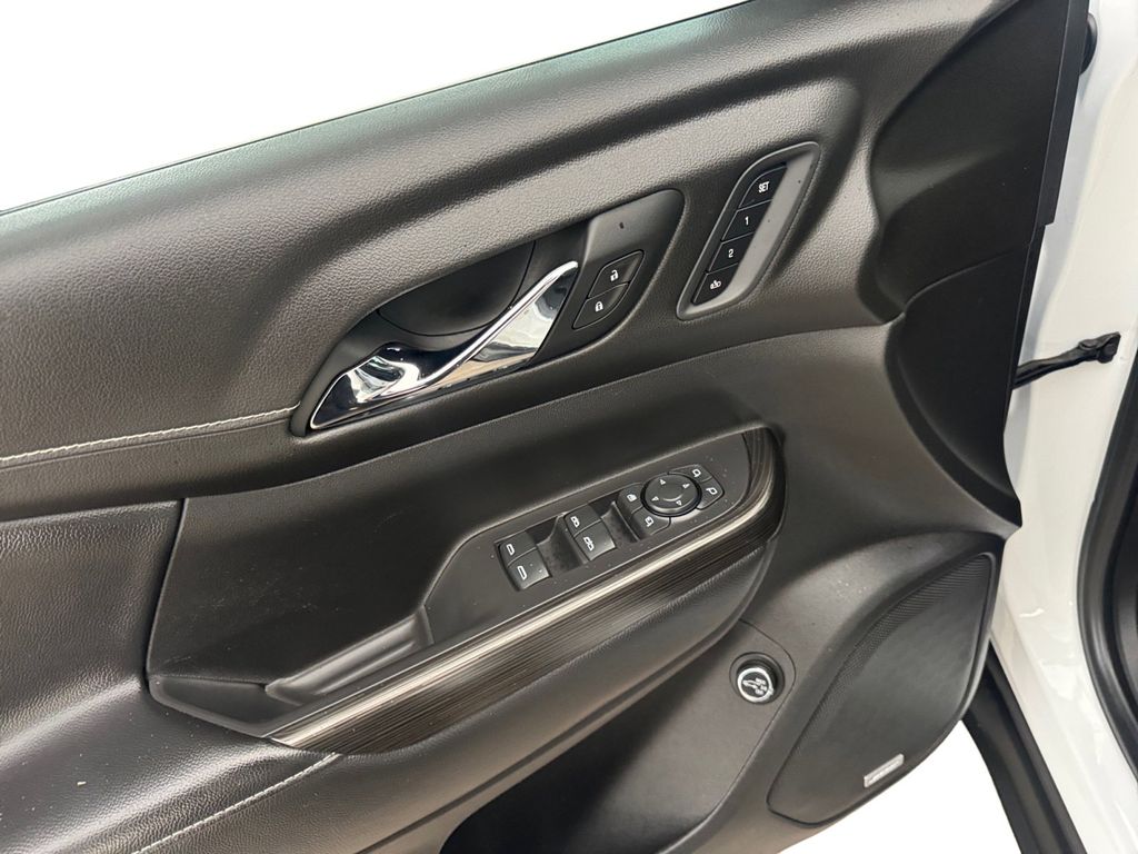 Used Car 2021 Gmc Acadia  Slt For Sale Under $30,000 In Round Rock, Texas