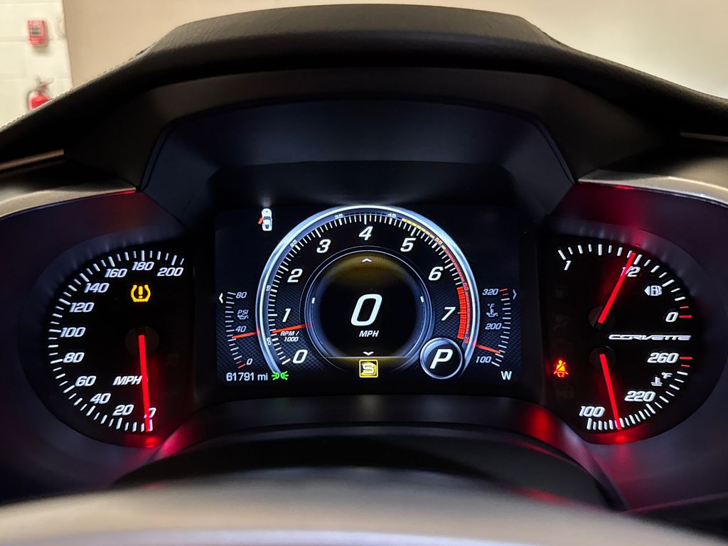 Used 2019 Red Chevrolet Stingray image 24