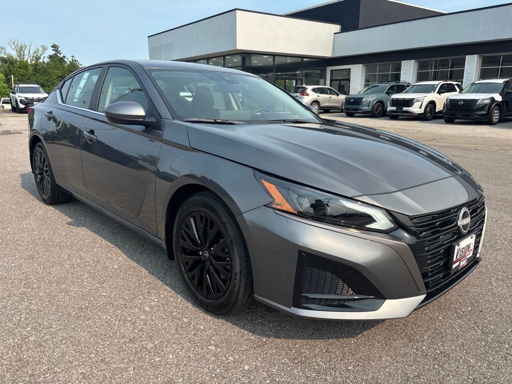 New 2026 Gray Nissan 2.5 SV image 3