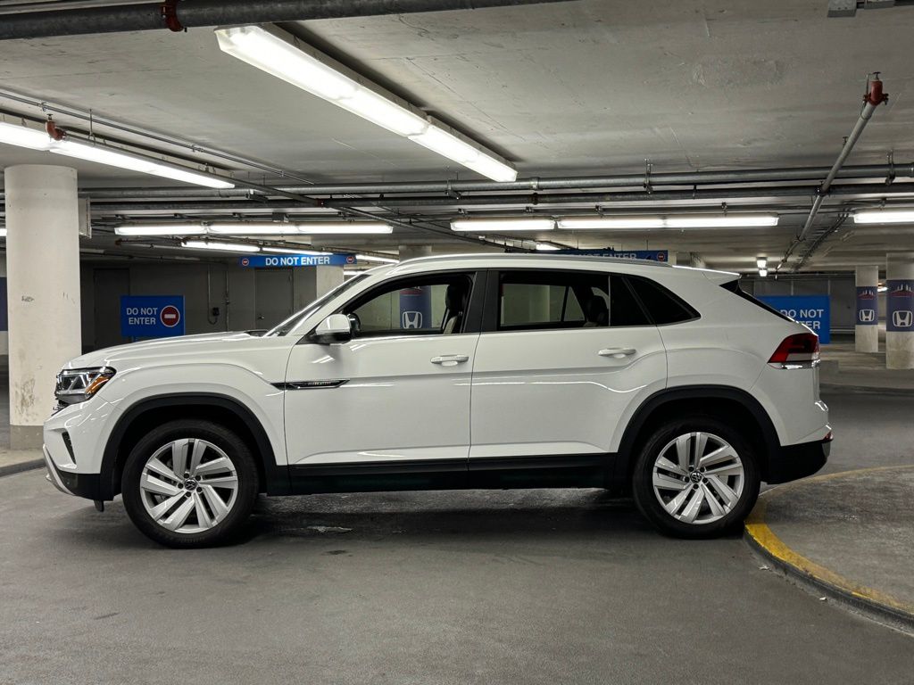 2021 Volkswagen Atlas Cross Sport 2.0T SE w/Technology 32