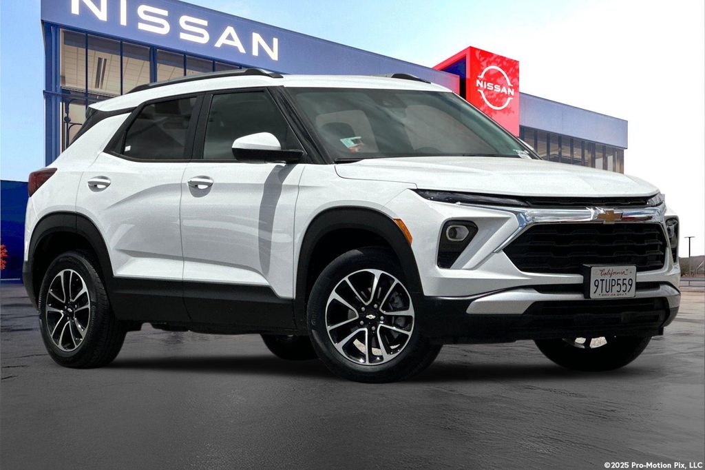 2025 Chevrolet Trailblazer LT AWD's photo