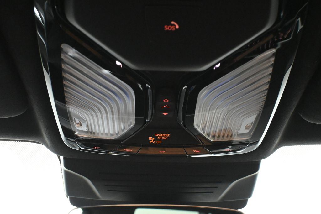 Thumbnail: 2027 BMW X7 - 19