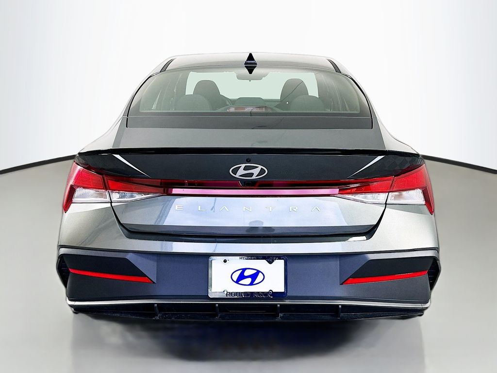 2025 Hyundai Elantra SEL 6