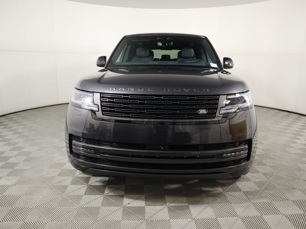 2025 Land Rover Range Rover SE 2