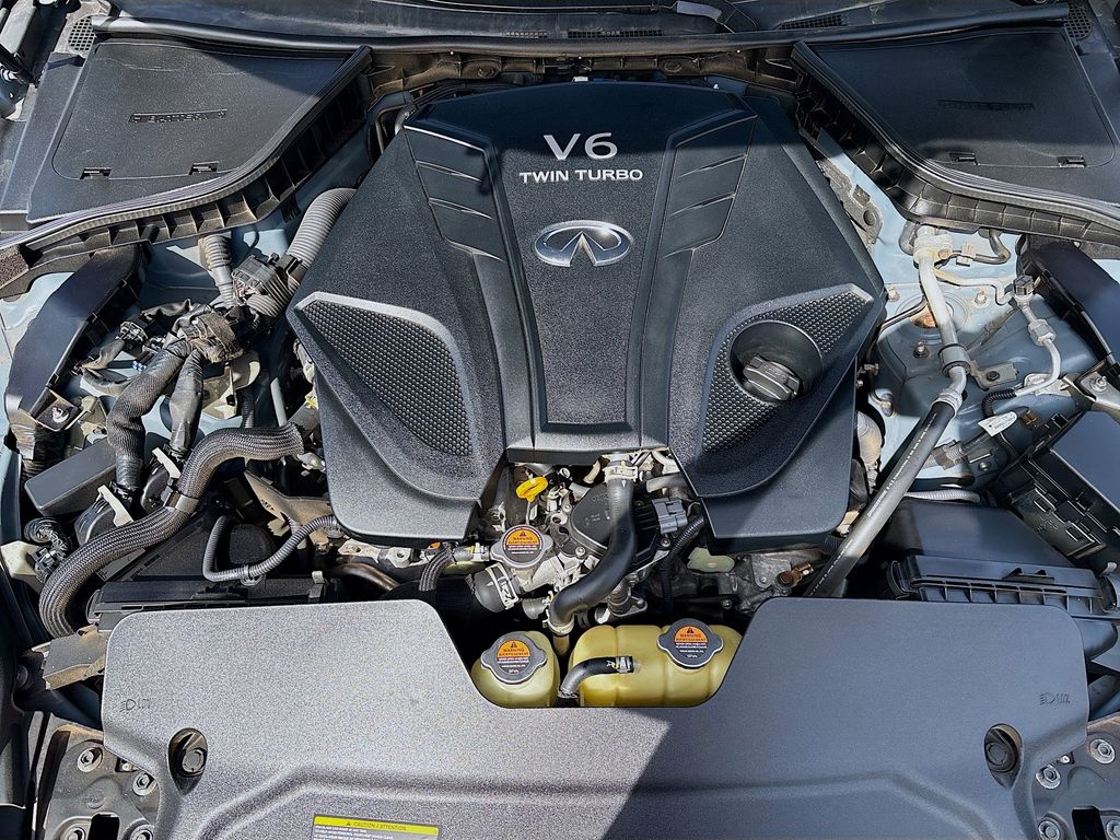 Used 2022 Gray INFINITI Red Sport 400 image 31