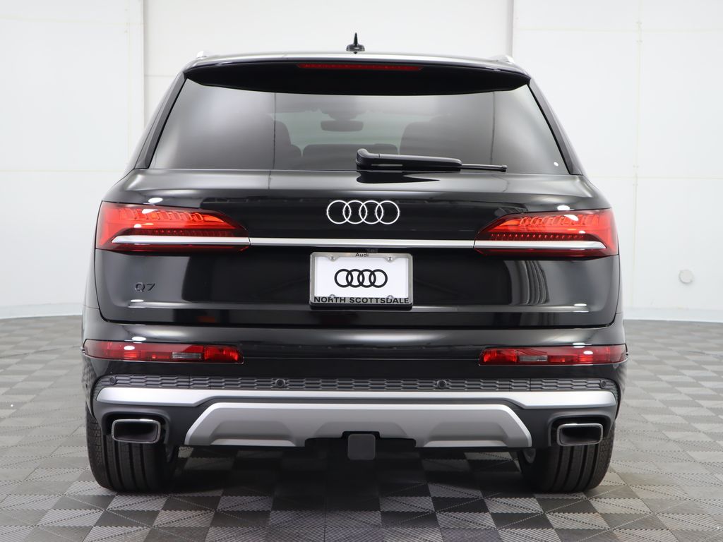 2025 Audi Q7  7