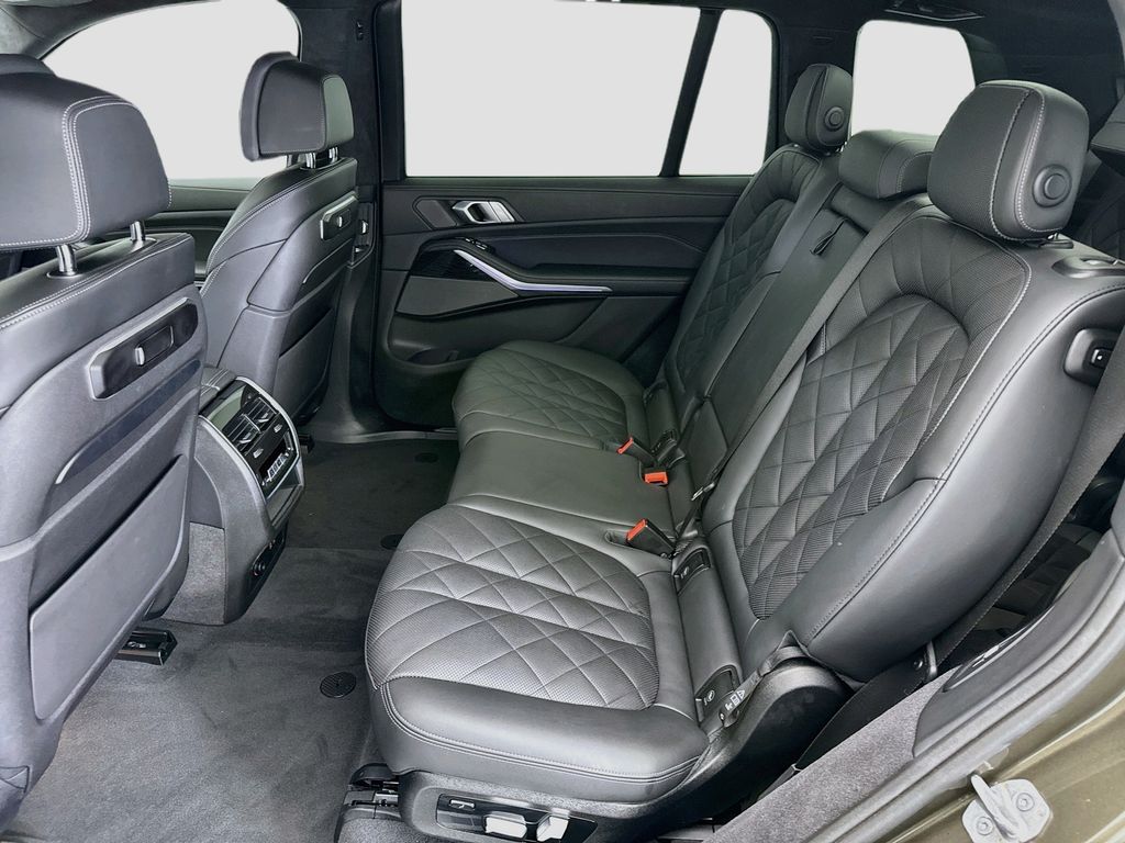 Thumbnail: 2024 BMW X7 - 20