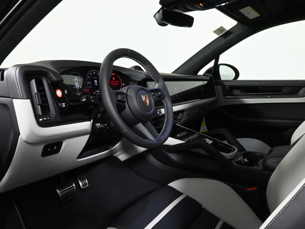 Thumbnail: 2025 Porsche Cayenne - 4