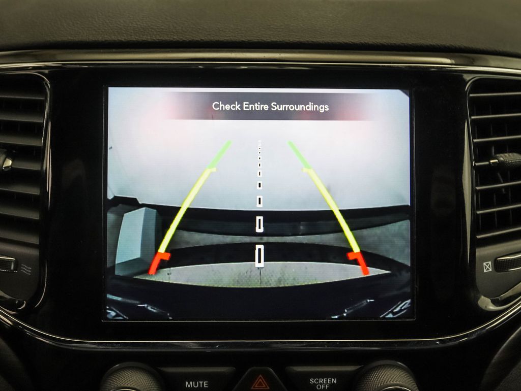 Thumbnail: 2020 Jeep Grand Cherokee - 18