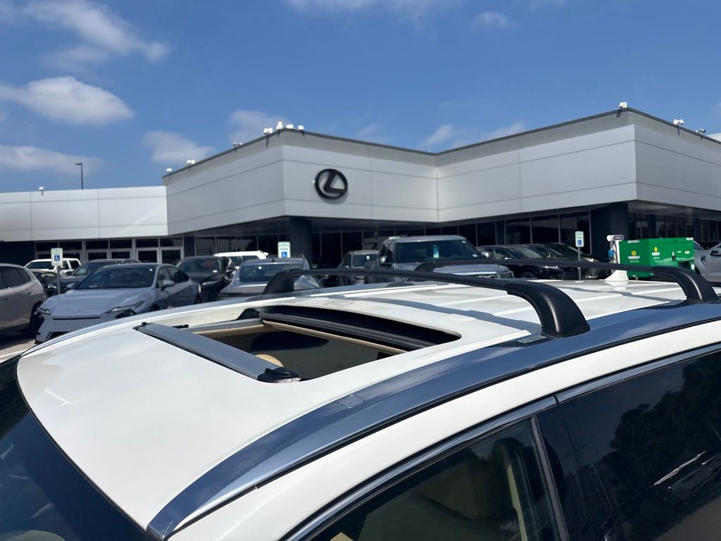 Thumbnail: 2019 Toyota Highlander - 10