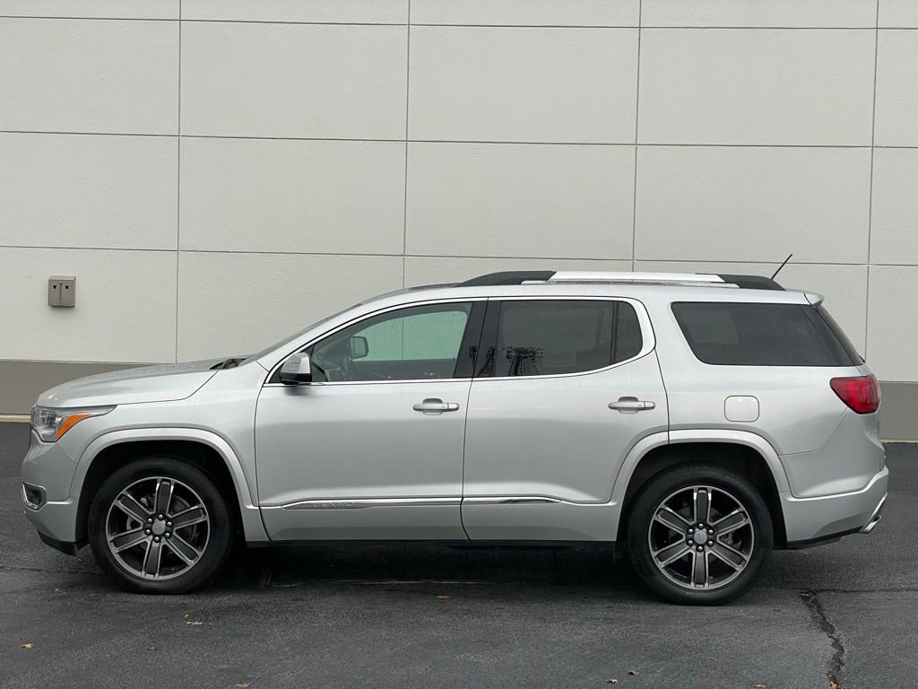 Thumbnail: 2017 GMC Acadia - 2