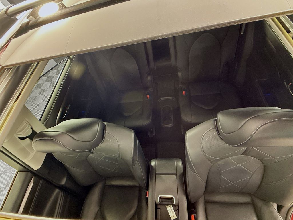 Thumbnail: 2020 Toyota Highlander - 21