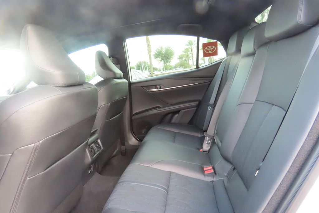 Thumbnail: 2025 Toyota Camry - 20