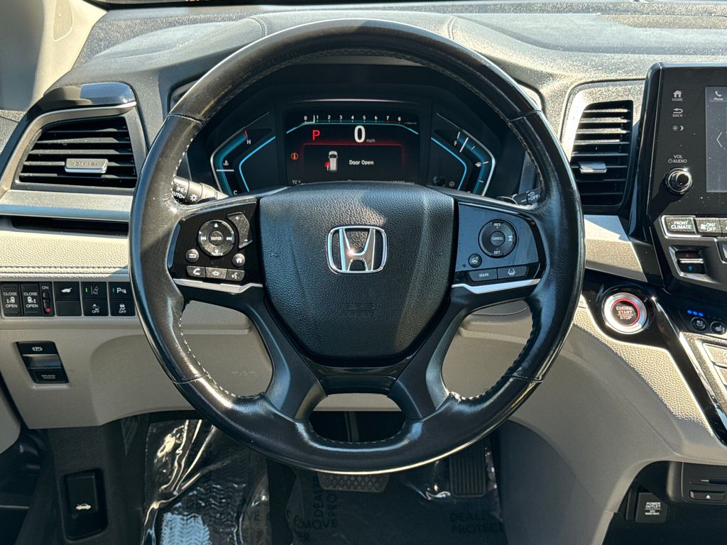 Used 2018 Gray Honda Elite image 15