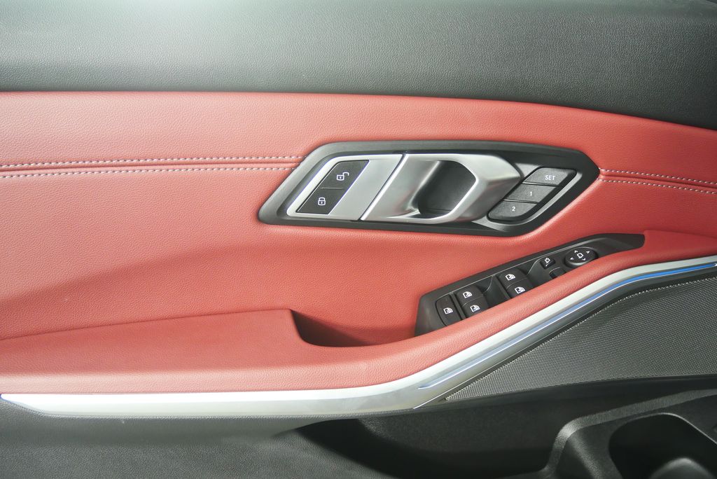 Thumbnail: 2023 BMW 3 Series - 9