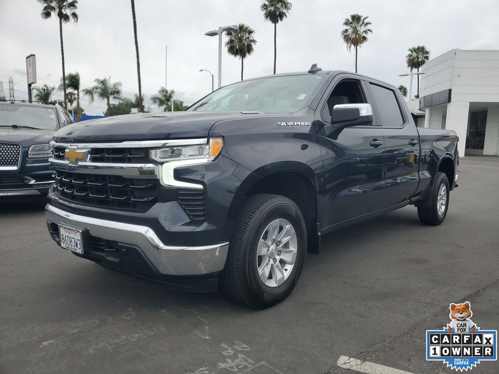 View vehicle photo 2