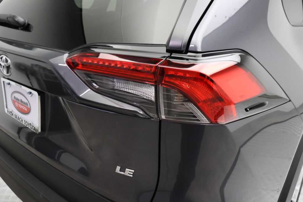 Thumbnail: 2025 Toyota RAV4 - 9