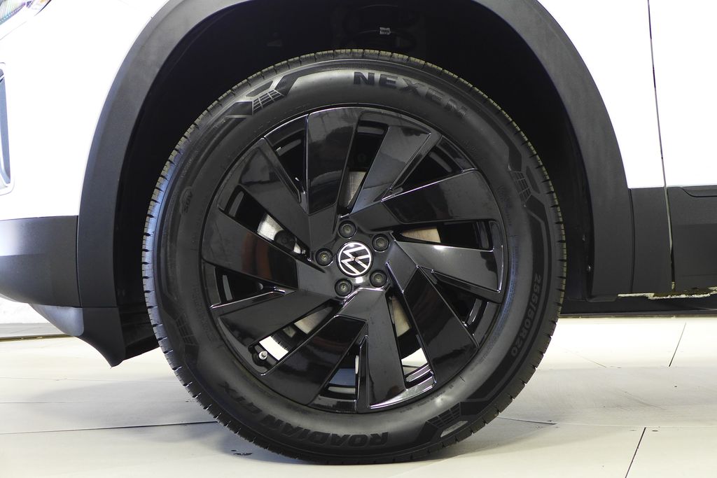 2024 Volkswagen Atlas SE 5