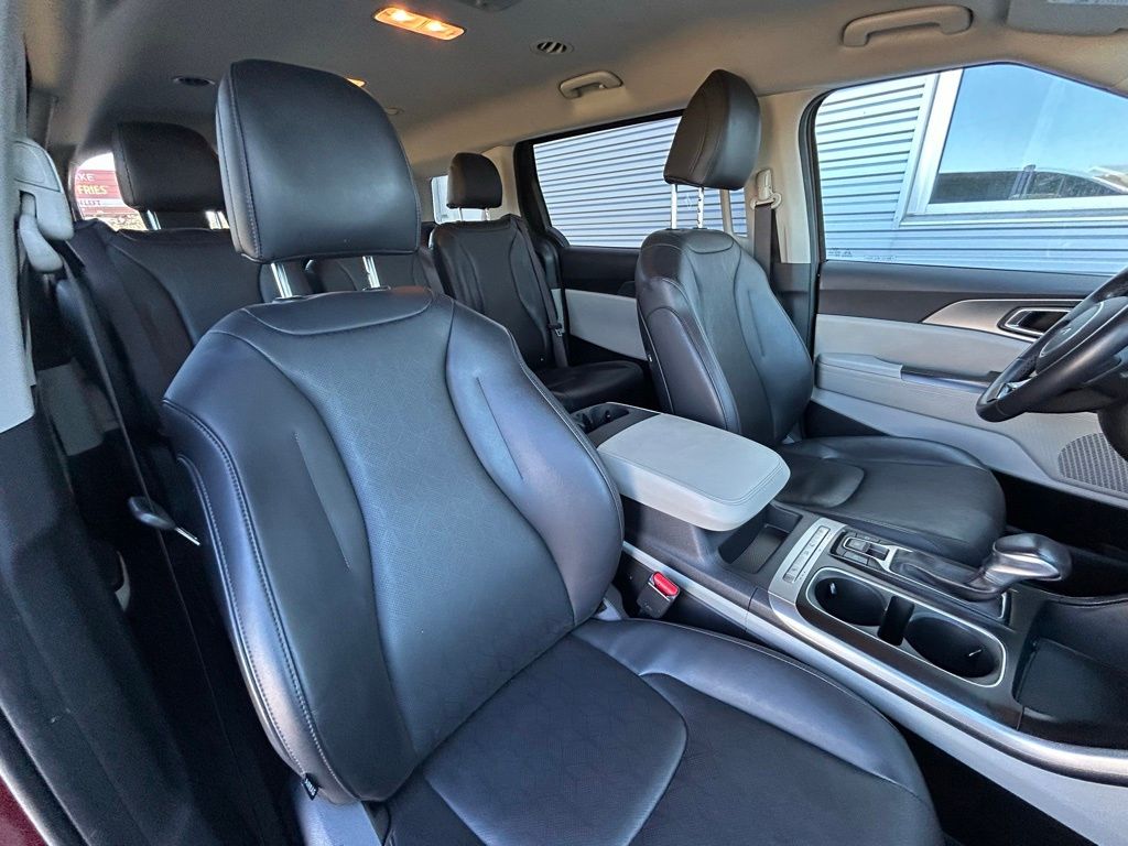 Used 2024 Red Kia LX image 50