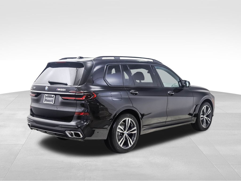 2025 BMW X7 M60i 5